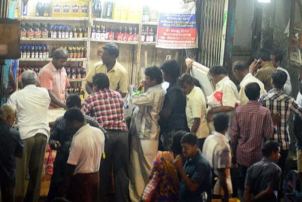 Any step to close Tasmac shops welcome: HC
