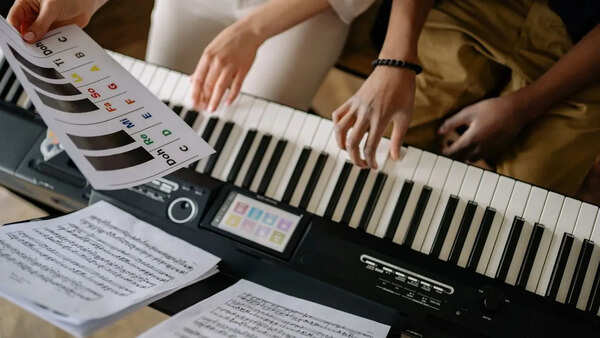 Why 61 Key Keyboards Are Great for Beginners? + Best Picks