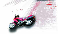 Biker dies, two youngsters suffer injuries in head-on collision on Pune-Solapur highway