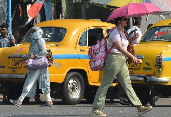 Max at 36.1°C but cloudy days, thunderstorm on Met radar