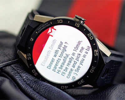 Swiss watchmakers warm up to smartwatch market