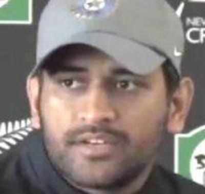 Dhoni doubtful for 3rd Test