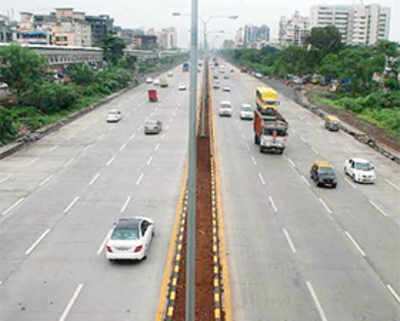 Ajit Pawar vetoes Sion-Panvel toll naka, asks CIDCO to foot the bill