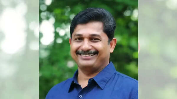 Kerela polls: Congress becomes BJP whenever it wins, says M Swaraj