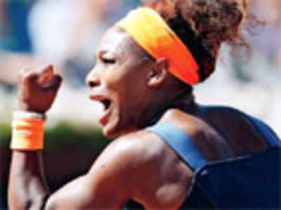 Serena survives to reach semis