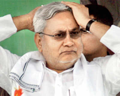 Mumbai will celebrate BJP’s defeat in Bihar: Nitish Kumar