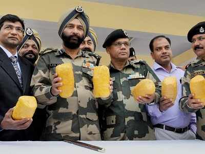 BSF seizes 7 kg heroin worth Rs 35 crore near Indo-Pak border