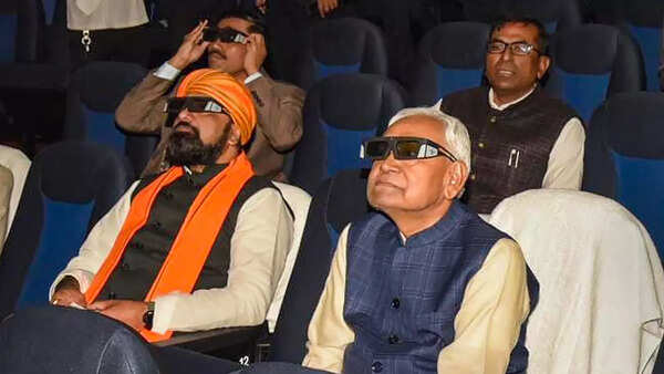 Is BJP averse to simultaneous polls in Bihar?