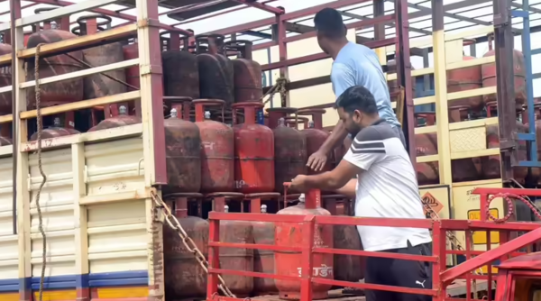 Government working to ‘optimise’ gas supply as Gulf war hits LNG flow