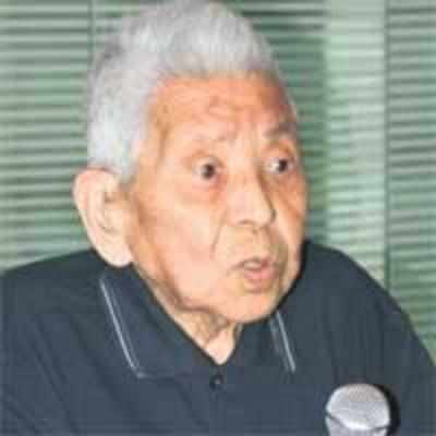 Double atomic bomb survivor dies in Japan