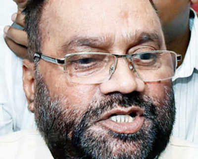 BSP leader Maurya quits