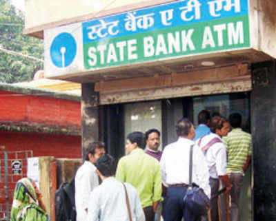 Man dies outside ATM, unattended for half hour
