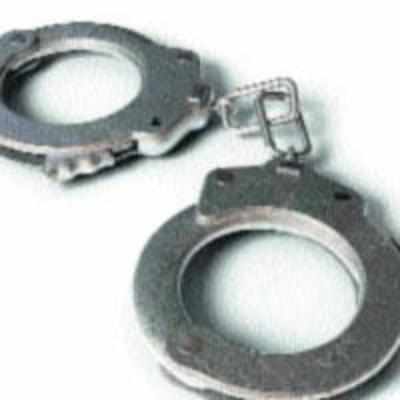 Two robbers who had looted trailer driver held