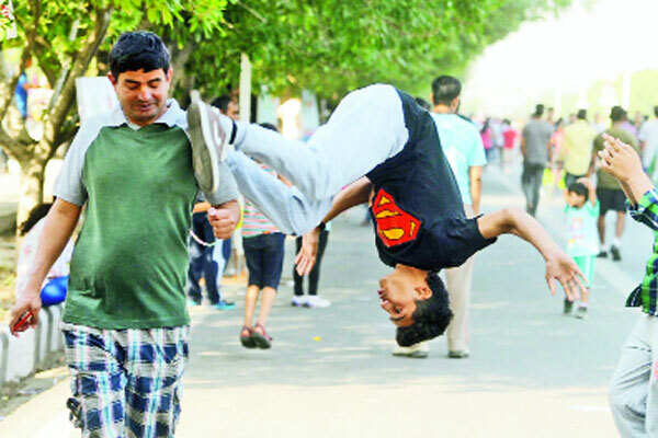 Dwarka's Raahgirs play it cool to beat the heat in Delhi
