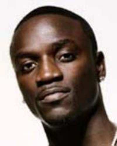 Let Akon have his black towels