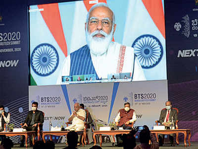Tech industry saw us through, says PM