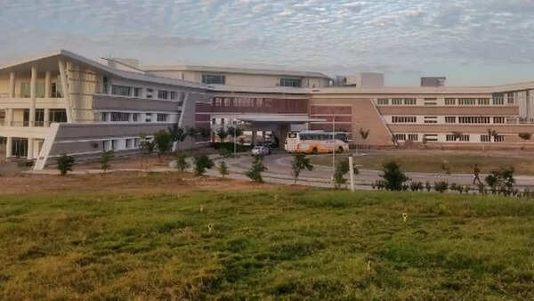 IIM Trichy allows 40 youths to defer admissions by 1 year