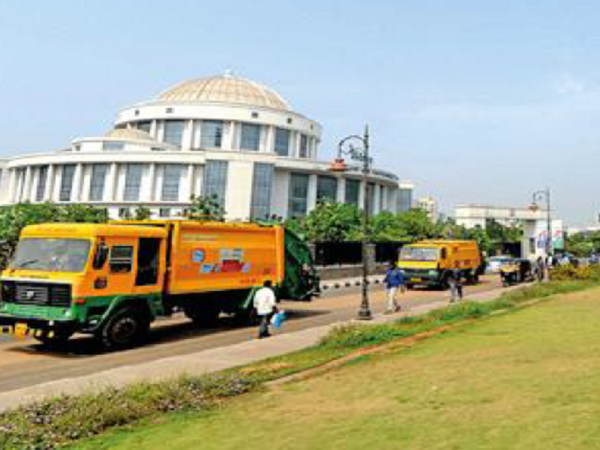 Waste disposal workers hold protest in Navi Mumbai