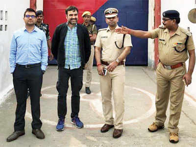 Pankaj Tripathi goes back to jail