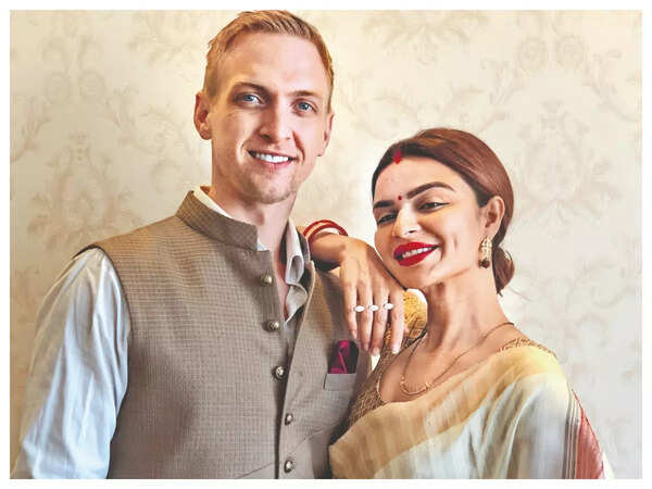 Exclusive! My motherhood journey is going to be an incredibly humbling experience: Aashka Goradia