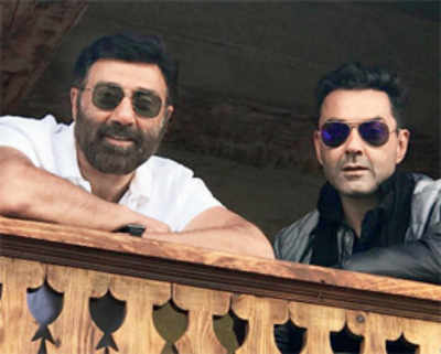 Sunny and Bobby Deol in Manali