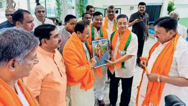Lok Sabha election phase 2: Congress, BJP jostle for ST votes in Karnataka