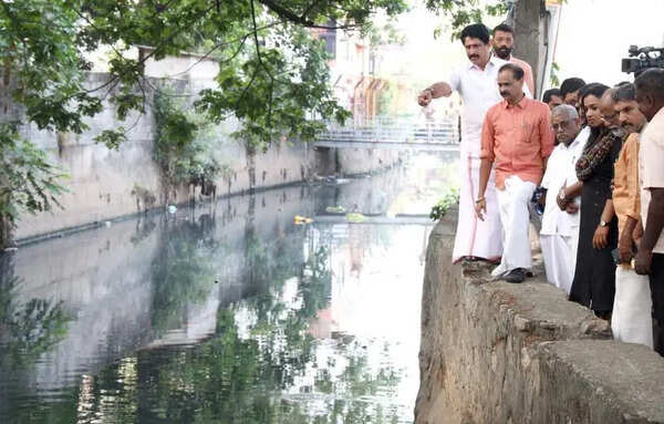 Corp fast-tracks drain cleaning ahead of monsoon