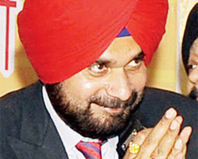 Sidhu quits for ‘Punjab’; AAP on cloud nine