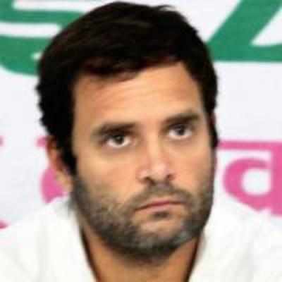 Rahul greeted with shoe in Dehra Dun