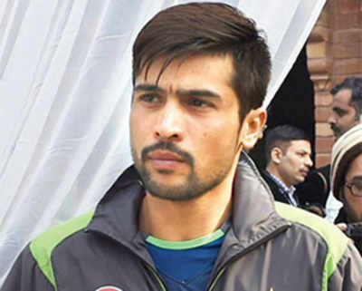 Hafeez, Ali stay away from Pakistan camp over pacer Amir’s presence