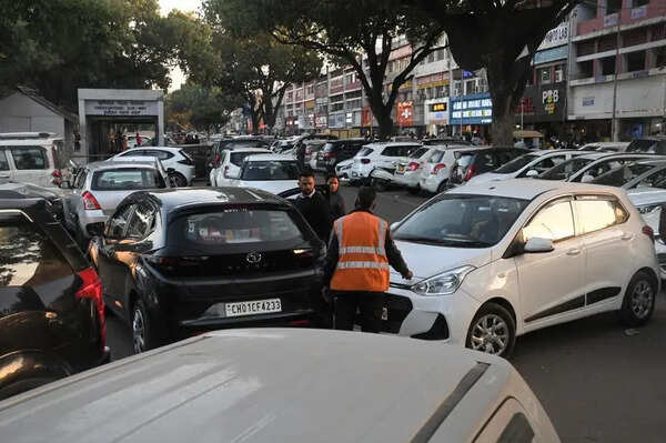 Chd MC’s parking revenue rises after ‘one pass’ rollout