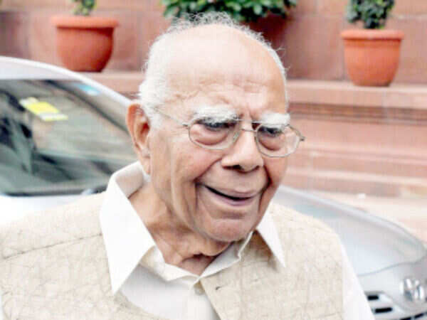 Ram Jethmalani offers to defend Arvind Kejriwal for 'free'