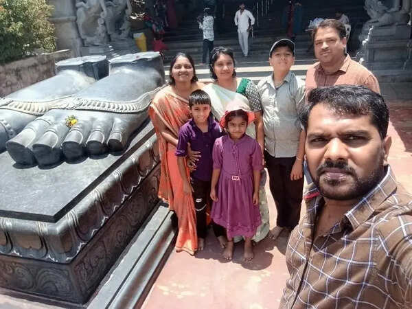 Police use dead man’s fingerprint to unlock phone, identify accident victims on Hyderabad Outer Ring Road