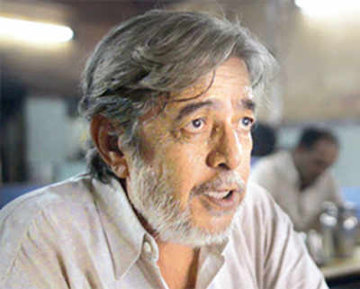 Saeed Mirza, in front of the camera