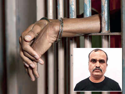 Ex-cop held for cheating bizman of Rs 10 lakh