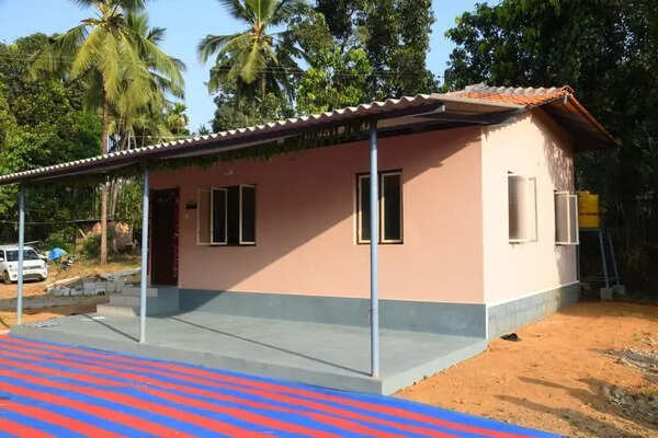 Yakshagana Kalaranga builds 94th house for meritorious student in Hebri