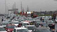 Delhi: Traffic movement obstructed from Dhaula Kuan to Punjabi Bagh 