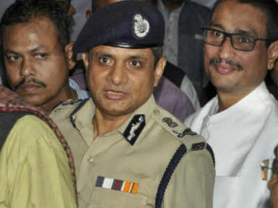 Kolkata CP Rajeev Kumar returns home after 5th interrogation day
