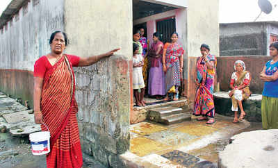No loos for 48 lakh slum residents by BMC estimate