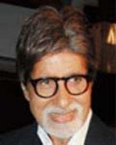 After Rajinikanth, SRK Turns To Big B