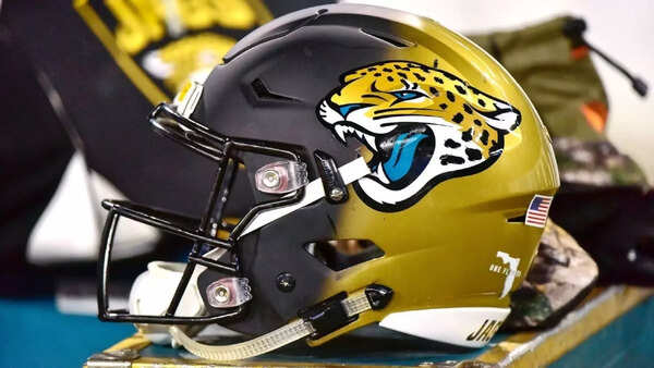 NFL Mock Draft: Jacksonville Jaguars' 9-Pick Defensive Blueprint at No. 43 Reveals Exactly What Liam Coen Thinks of Brian Thomas Jr.'s Future