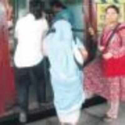 Women scrapping in locals? It could be a con