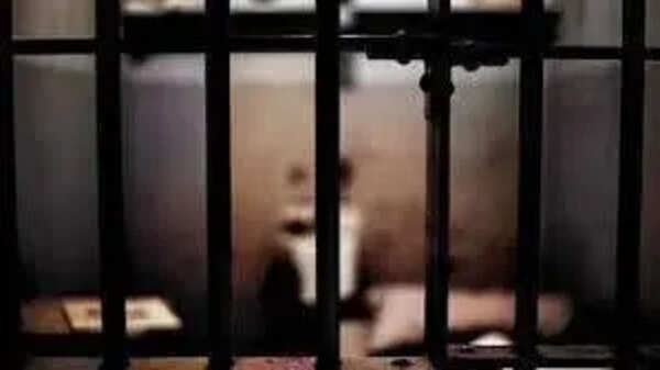 Man gets 10-yr jail for sexually assaulting minor