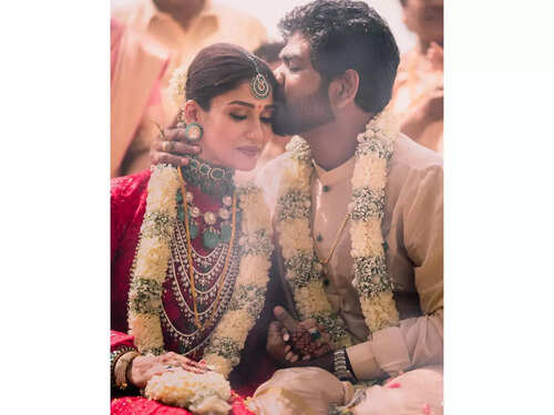 nayanthara wedding dress designer NAYANTHARA'S WEDDING LOOK RECREATION IN FRAME : @anjali.anil_ MAKEUP:  @vijilsmakeover @vijils_beauty_academy CAMERA: @sanoojphotography  @sushanthsuresh90 COSTUME: @leirakuncysiby JEWELRY: @bellamariaindia  @novia__bridal_jewellery_rental CREW