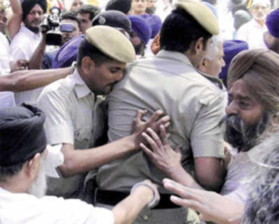 1984 anti-Sikh riots case: 3 convicts get life