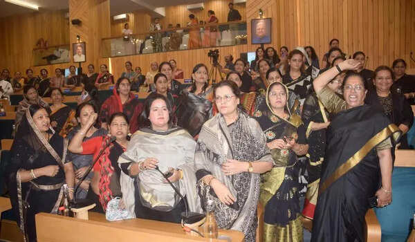 IMC special session: BJP hits out at Cong over women’s reservation