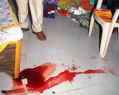 22-year-old woman found with throat slit at Ambernath home