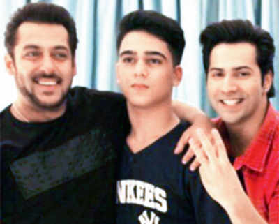 Who's that boy with Varun Dhawan and Salman Khan?