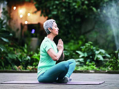 Mirrorlights: Exercise, mindfulness training don’t boost brain power in the elderly