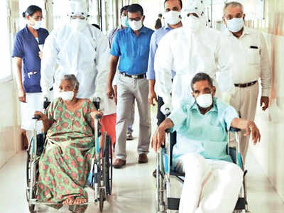 Oldest couple under treatment in Kerala make a full recovery